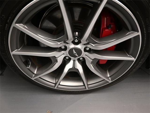2019 Genesis G70 3.3T Advanced Image 16 of 40