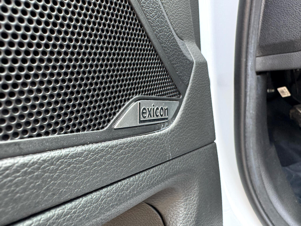 2019 Genesis G80 3.3T Sport Image 26 of 64