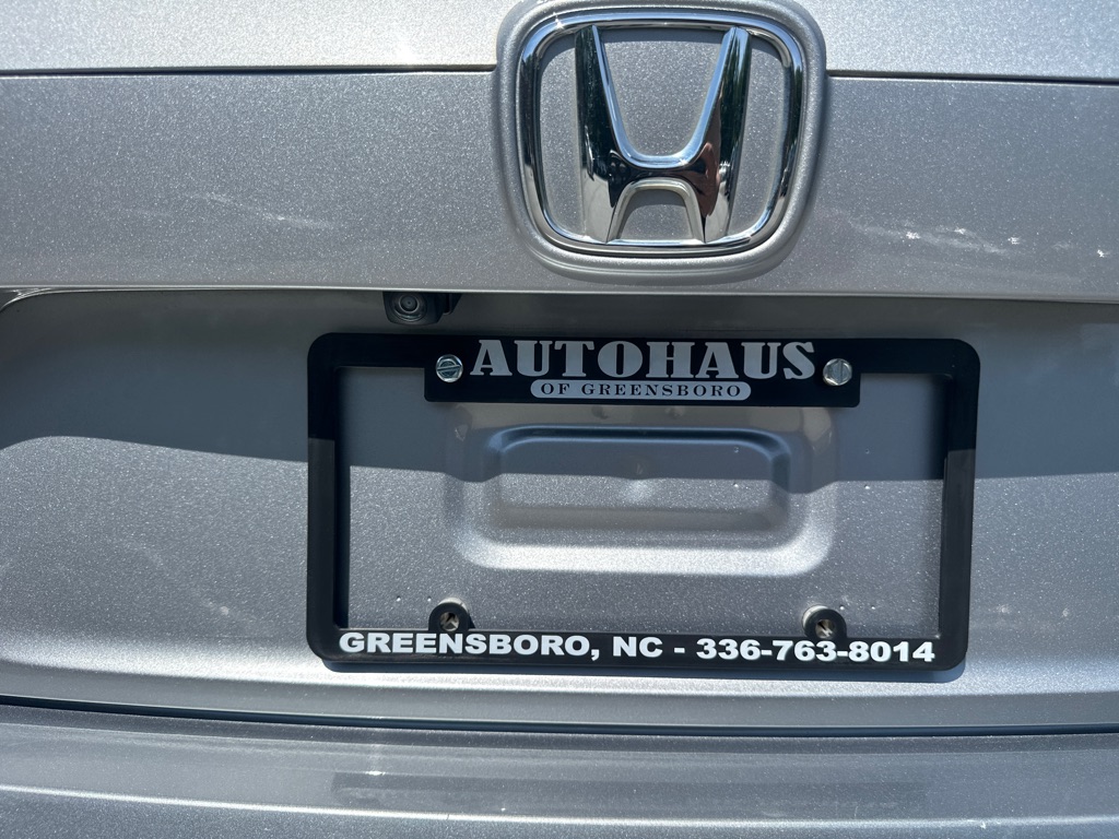 Vehicle image 41 of 50