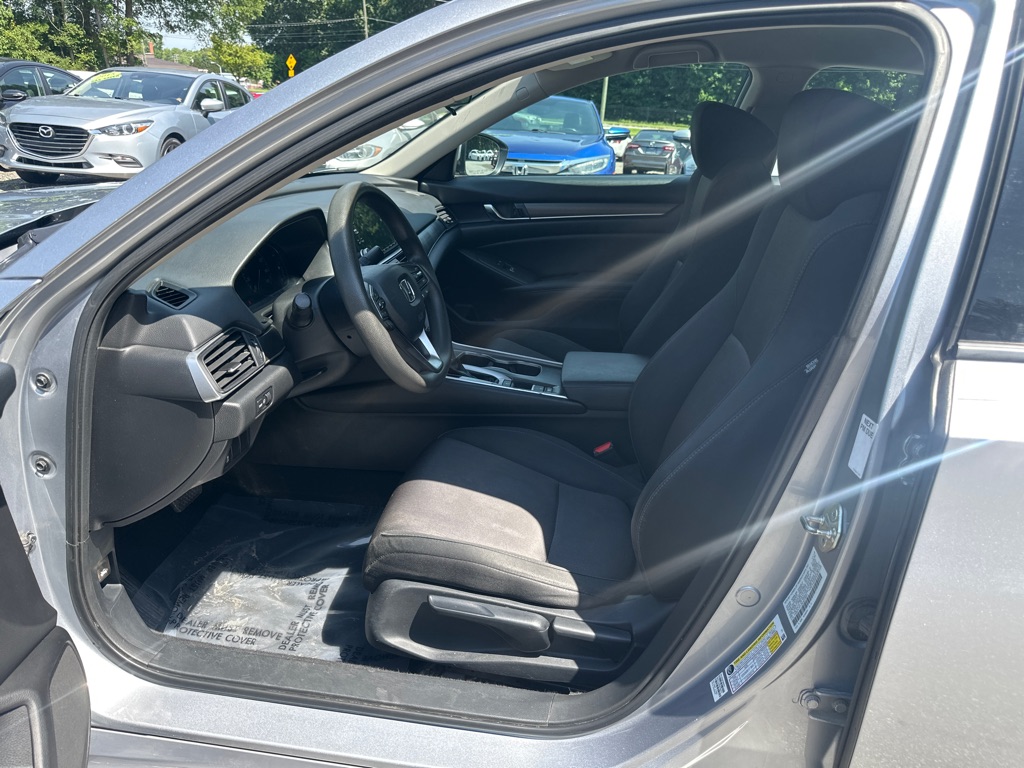 Vehicle image 47 of 50