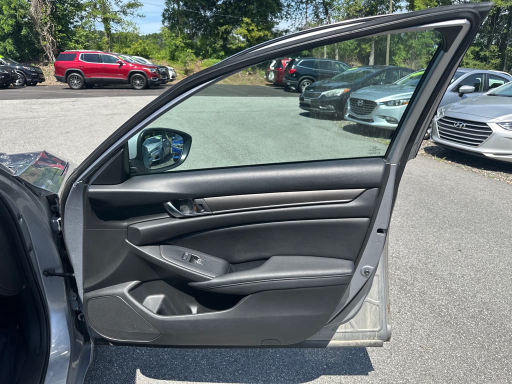 Vehicle image 49 of 50