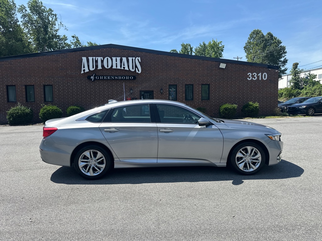 Vehicle image 6 of 50