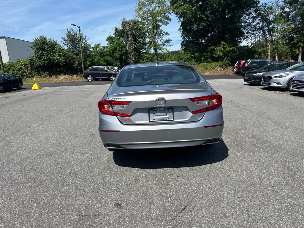 Vehicle image 8 of 50