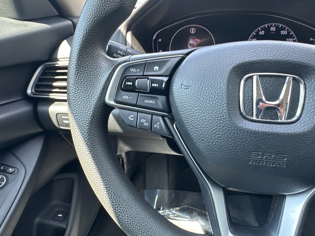 Vehicle image 31 of 50