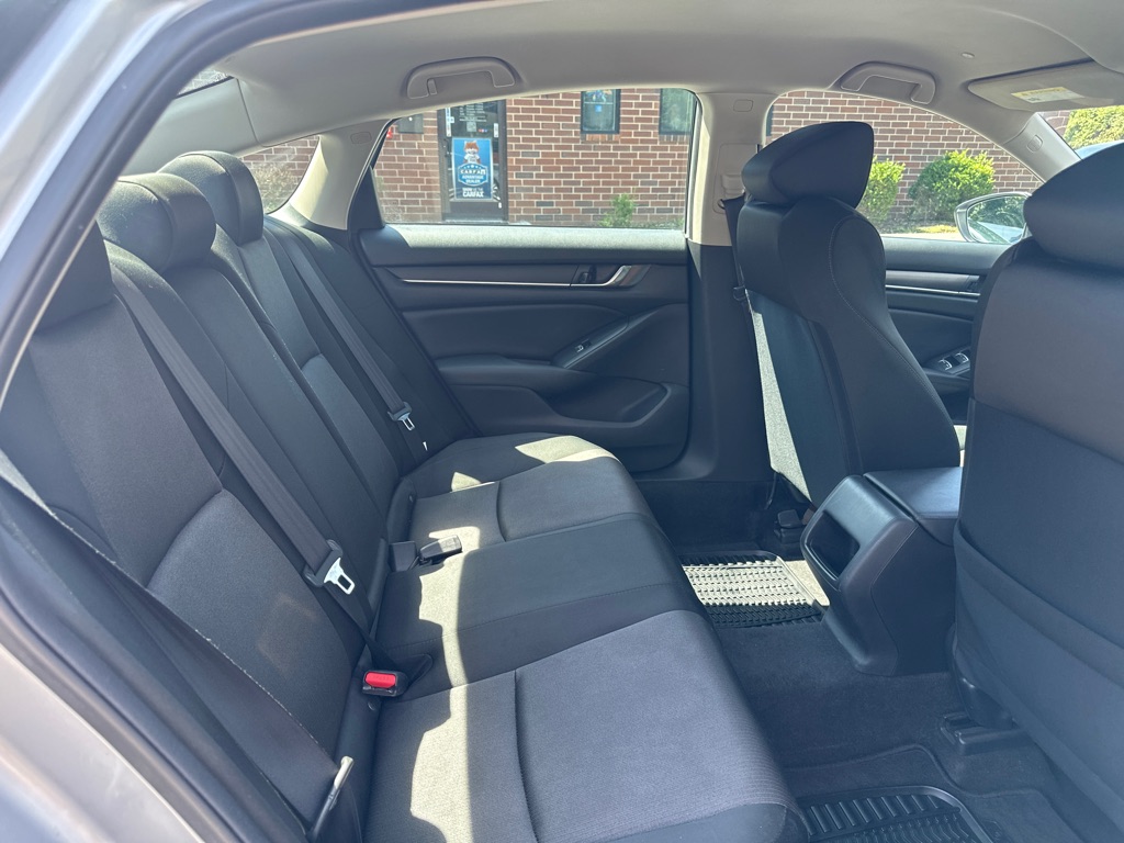 Vehicle image 20 of 50