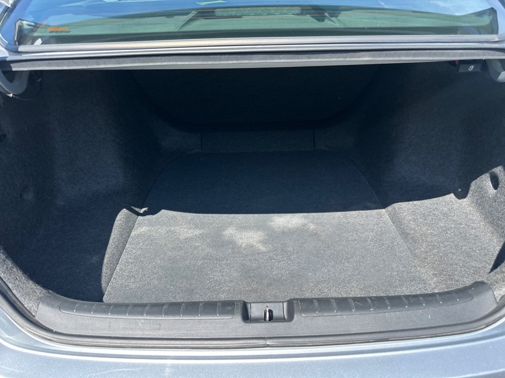 Vehicle image 13 of 50