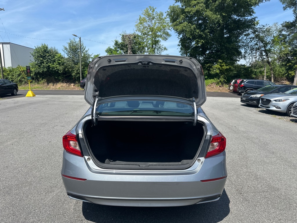 Vehicle image 14 of 50