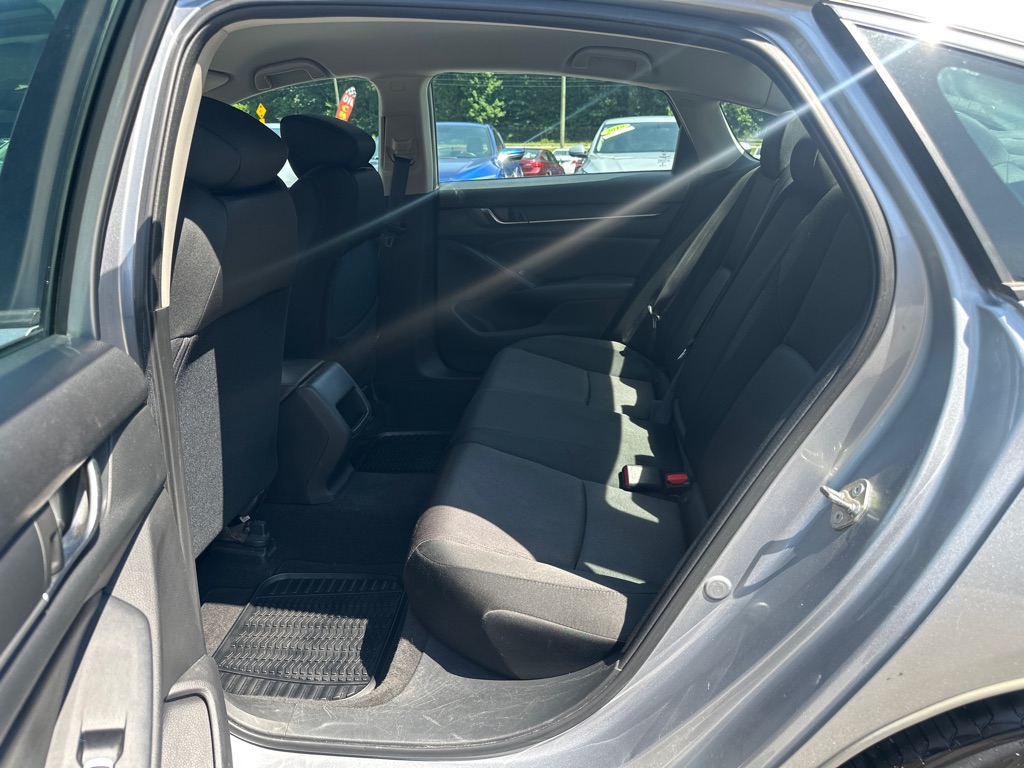 Vehicle image 15 of 50