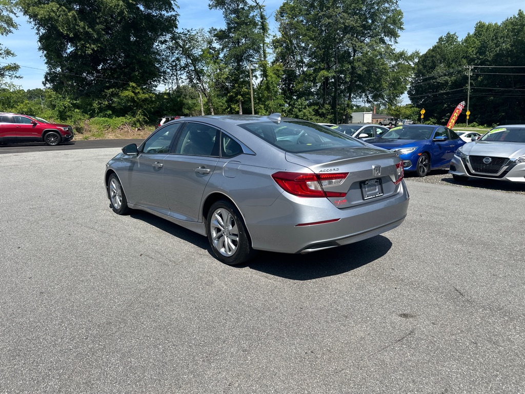 Vehicle image 9 of 50