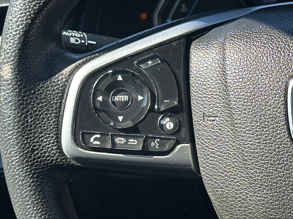 Vehicle image 25 of 37