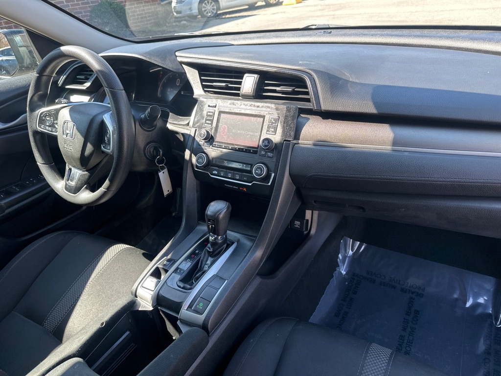 Vehicle image 21 of 37
