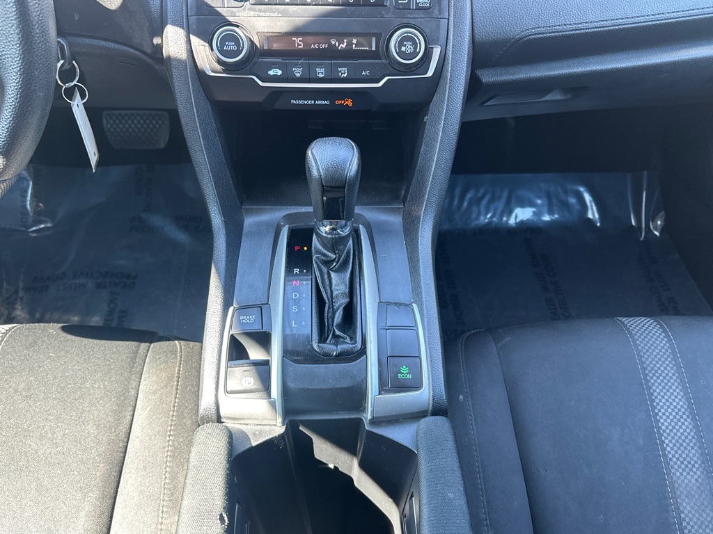 Vehicle image 27 of 37