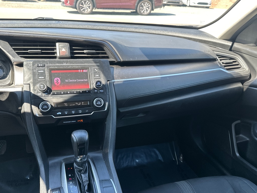 Vehicle image 29 of 37