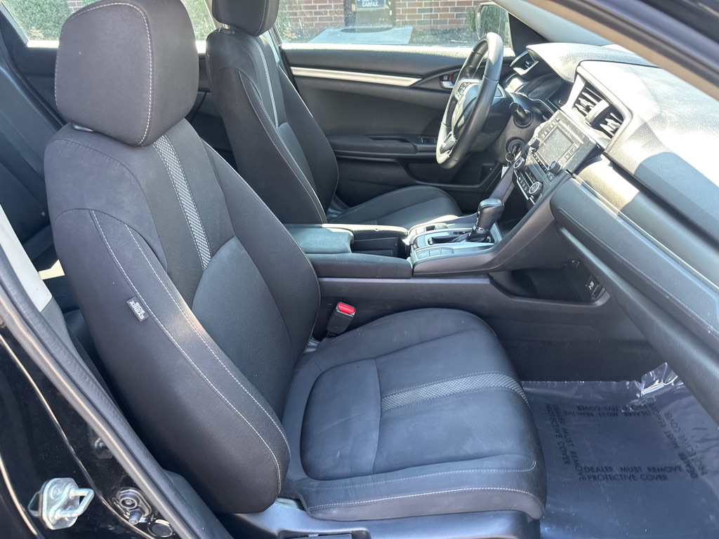 Vehicle image 20 of 37