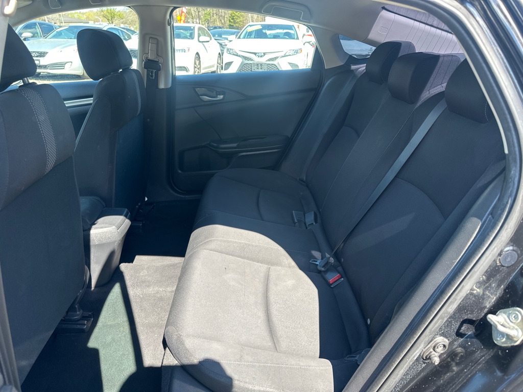 Vehicle image 15 of 37