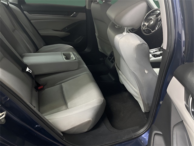 2019 Honda Accord EX 1.5T Image 9 of 25