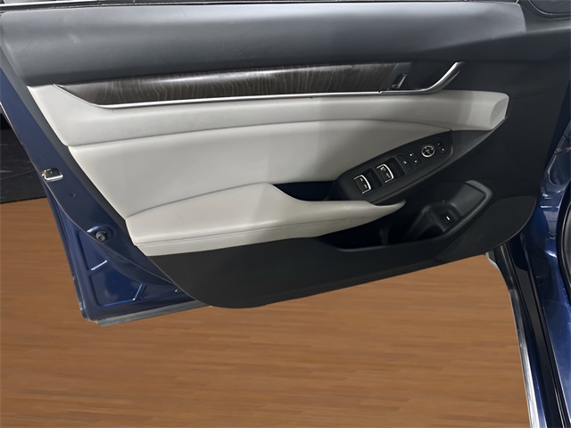 2019 Honda Accord EX 1.5T Image 19 of 25