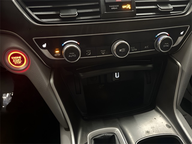 2019 Honda Accord EX 1.5T Image 17 of 25