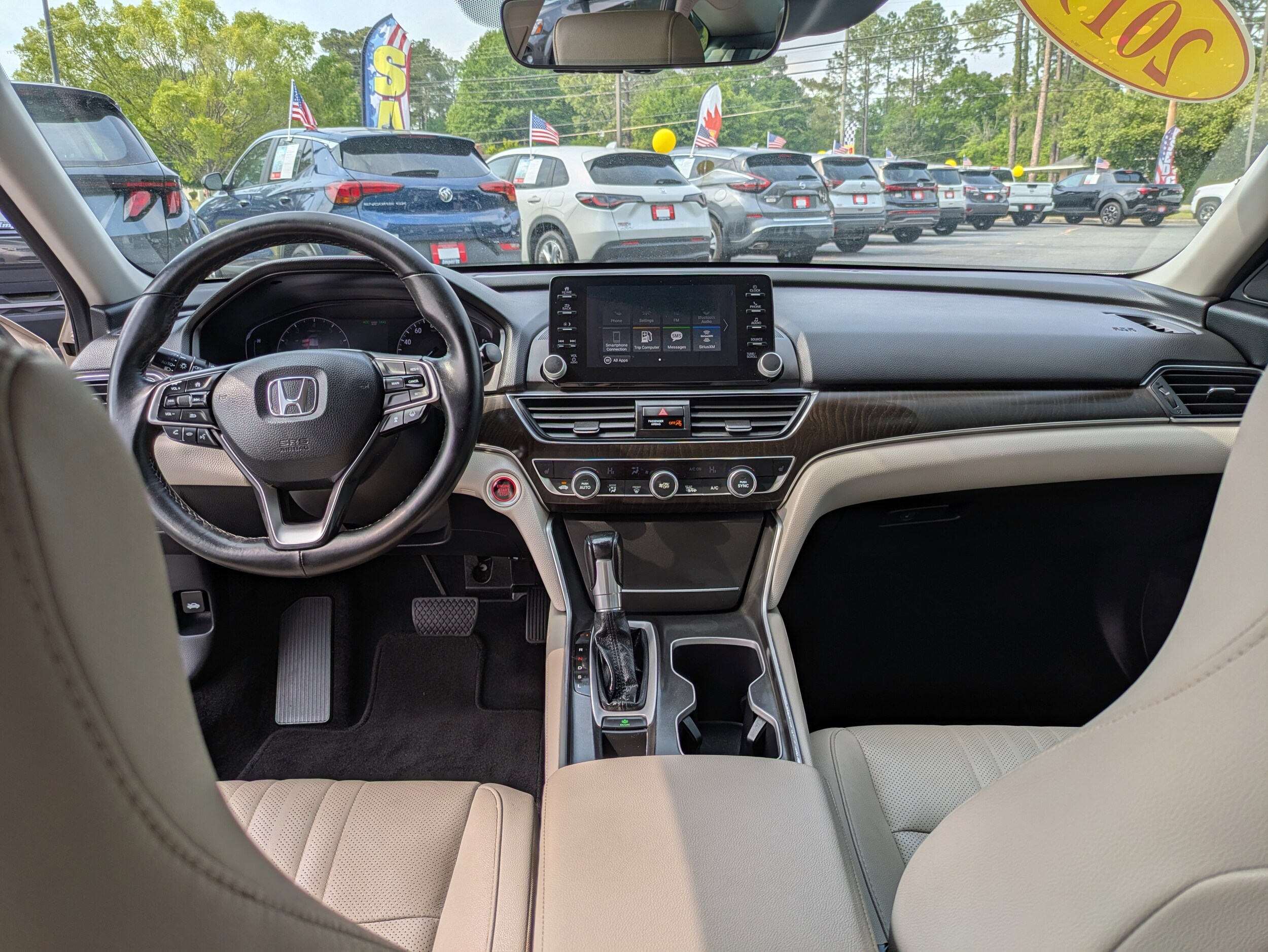 Vehicle image 11 of 25