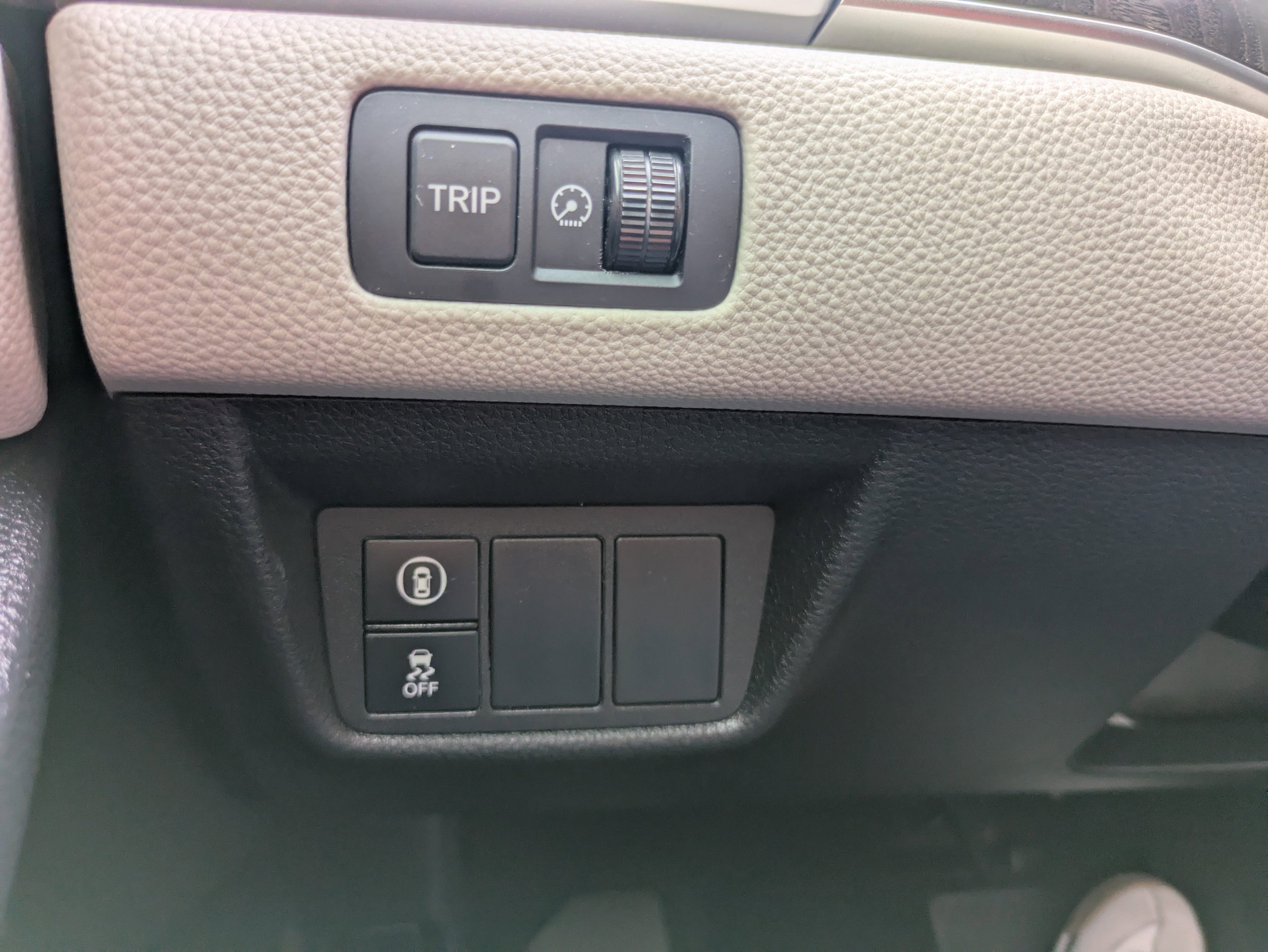 Vehicle image 24 of 25