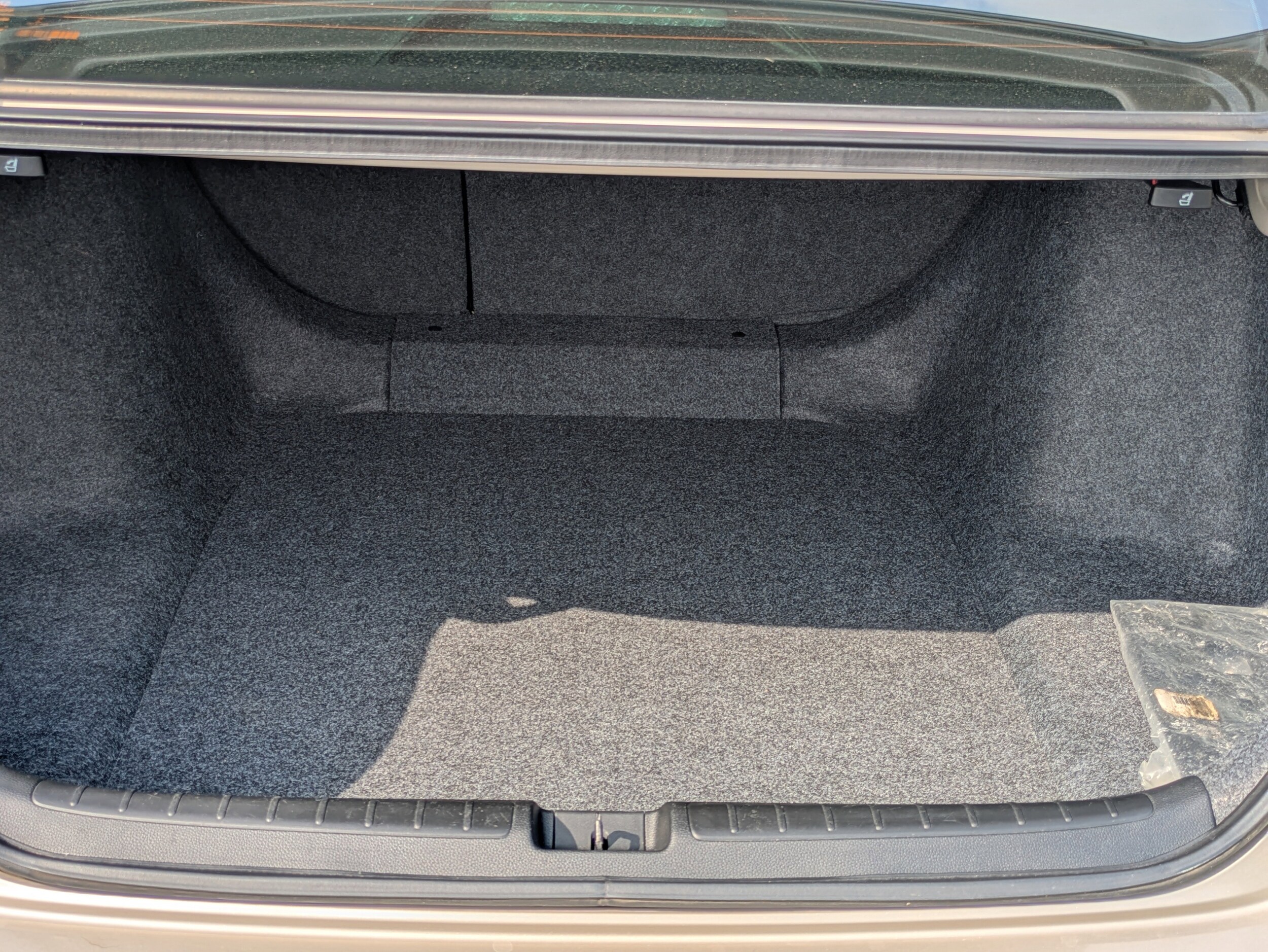 Vehicle image 9 of 25