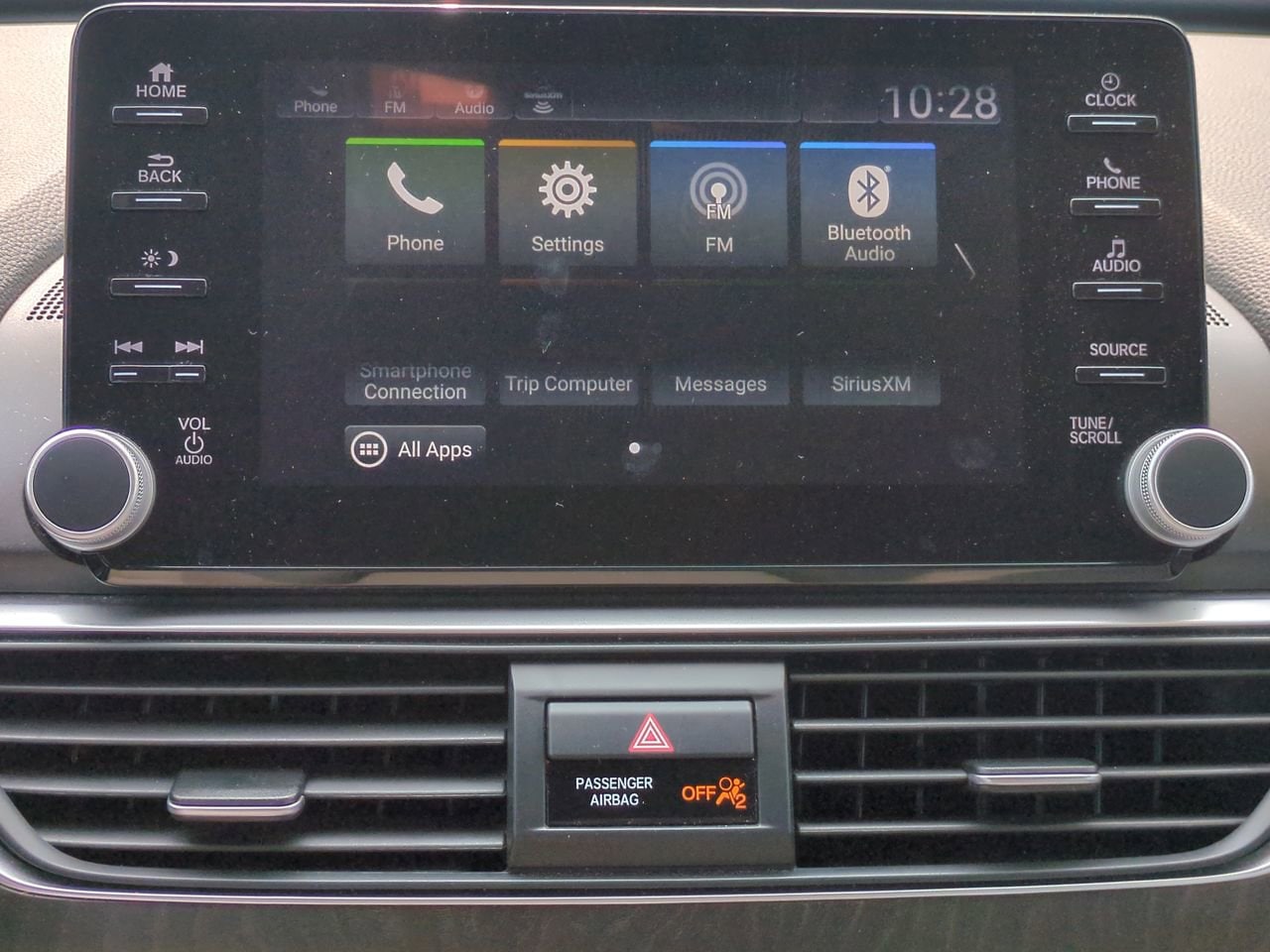 Vehicle image 17 of 32