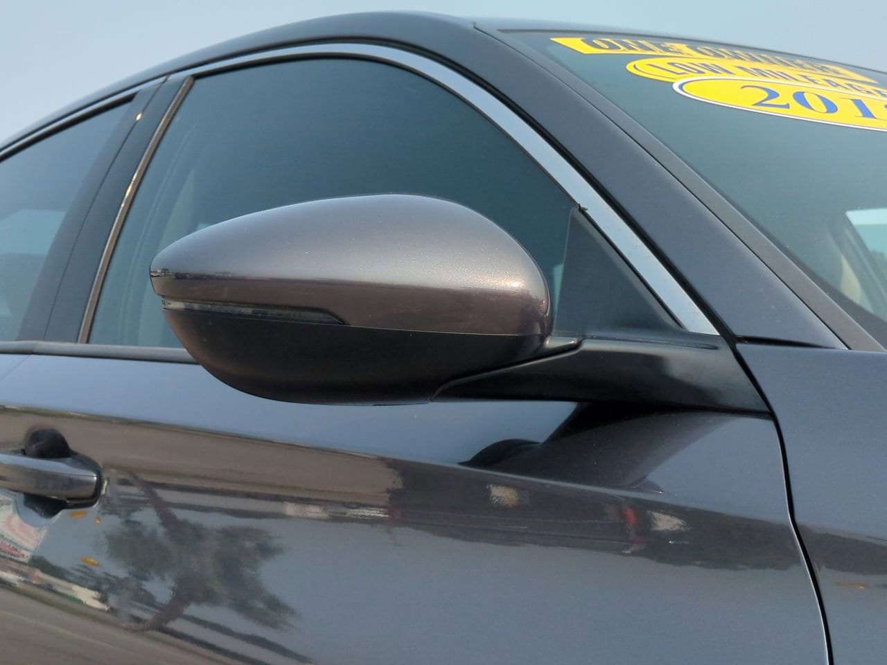 Vehicle image 11 of 32