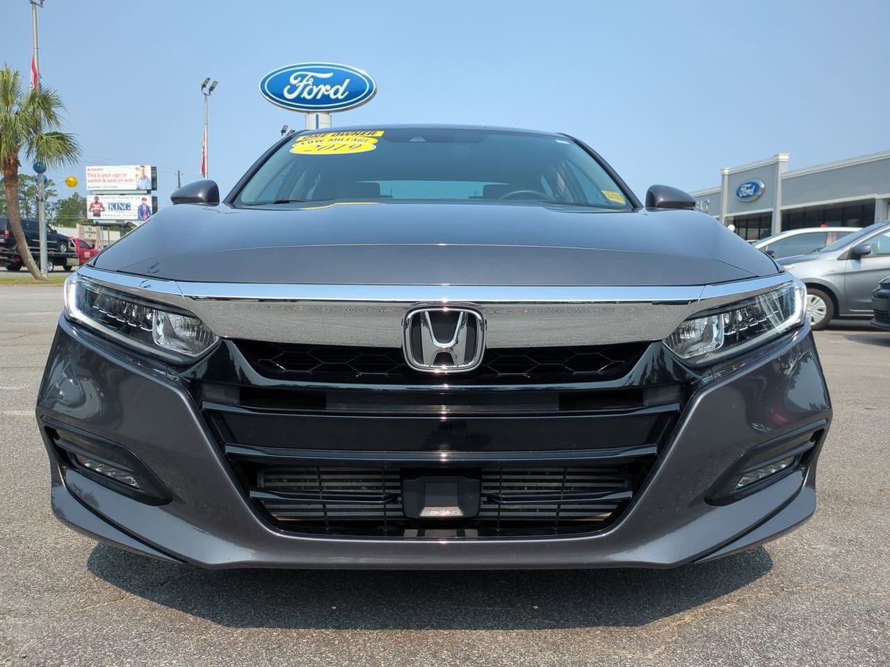 Vehicle image 9 of 32
