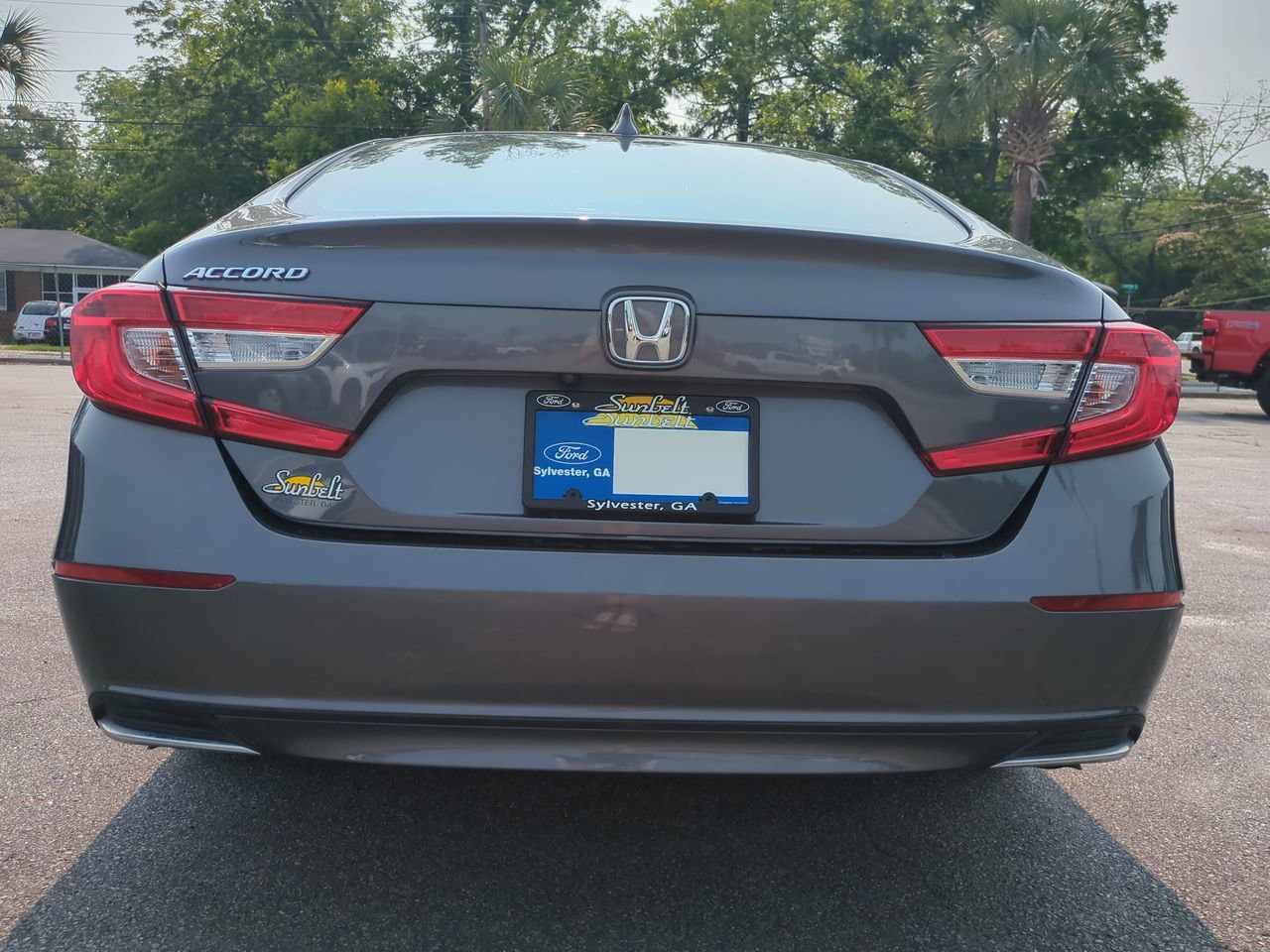 Vehicle image 8 of 32