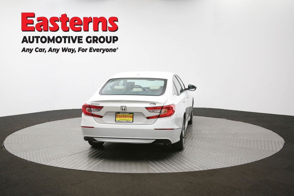 Vehicle image 23 of 62