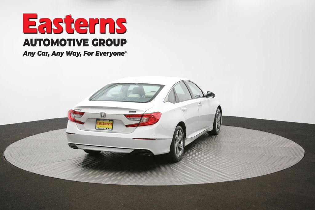 Vehicle image 21 of 62