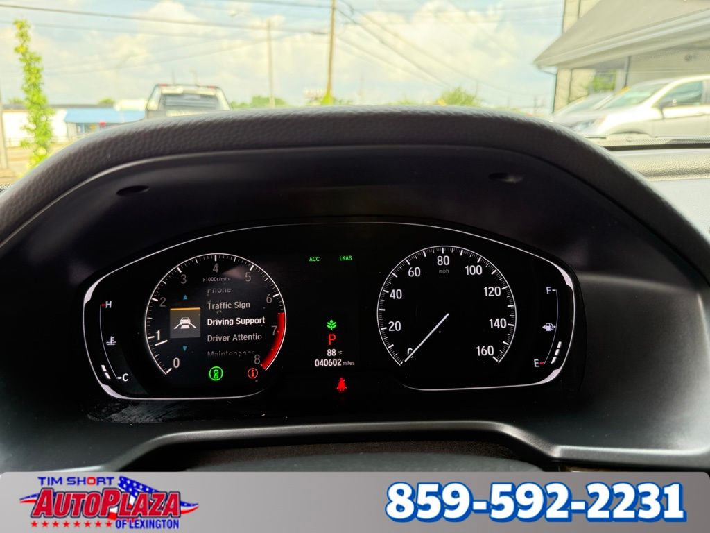 2019 Honda Accord EX-L 1.5T Image 17 of 33
