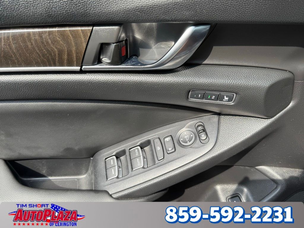 2019 Honda Accord EX-L 1.5T Image 23 of 33