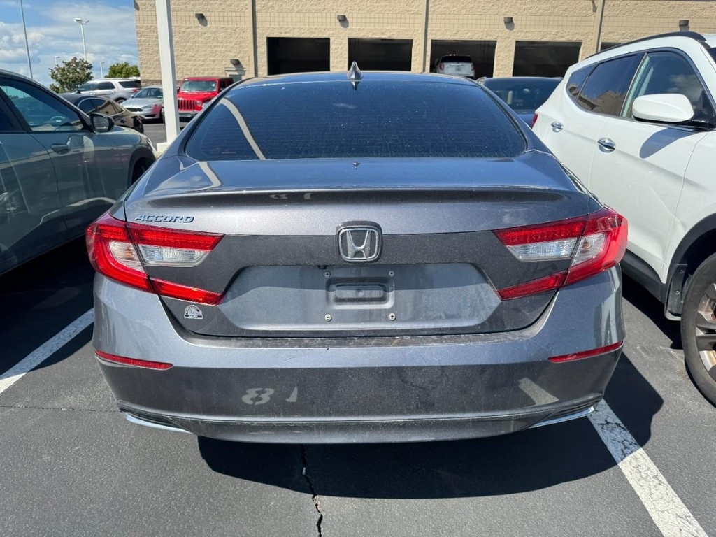 2019 Honda Accord LX 1.5T Image 3 of 4