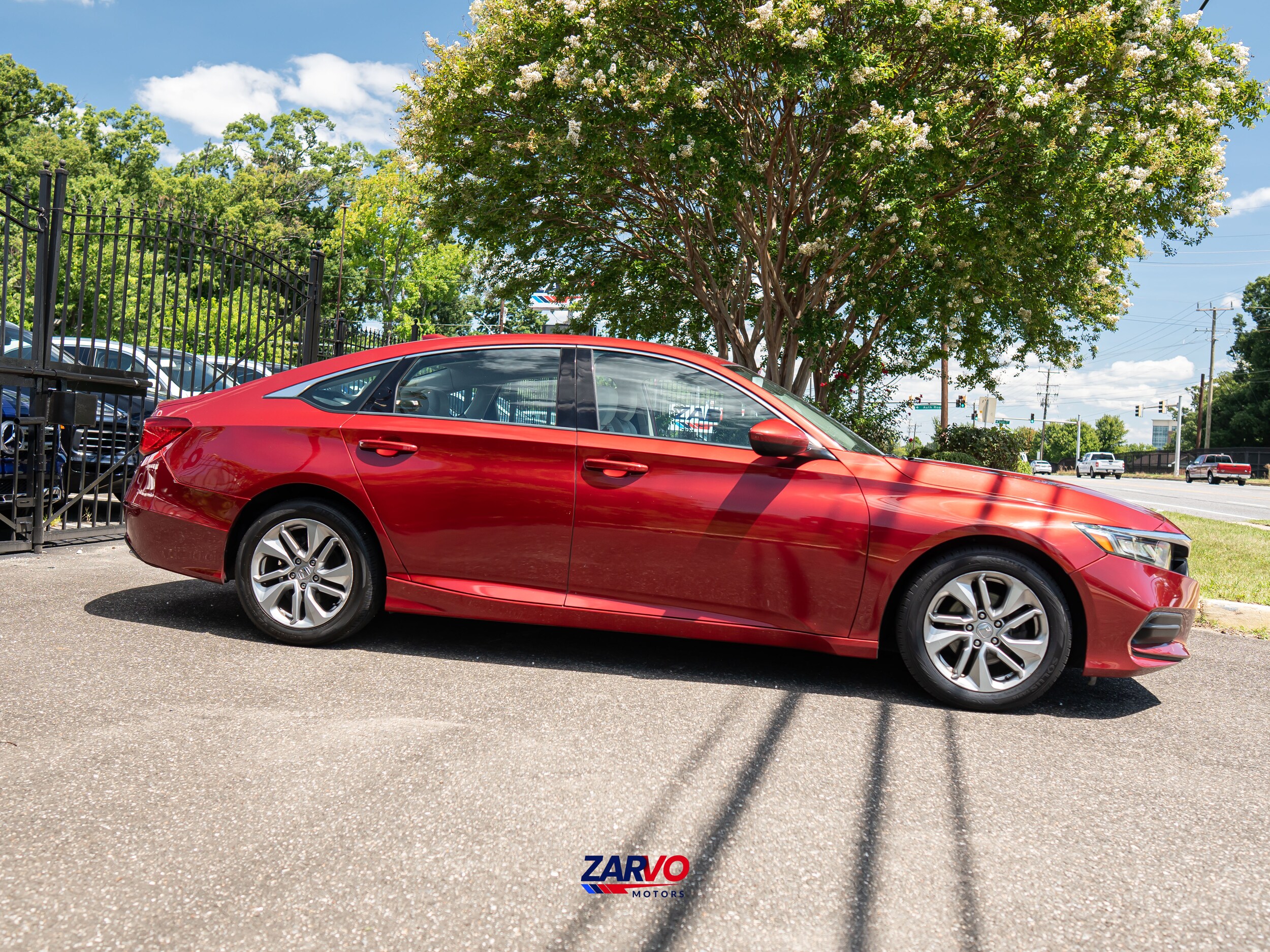 2019 Honda Accord LX 1.5T Image 3 of 46