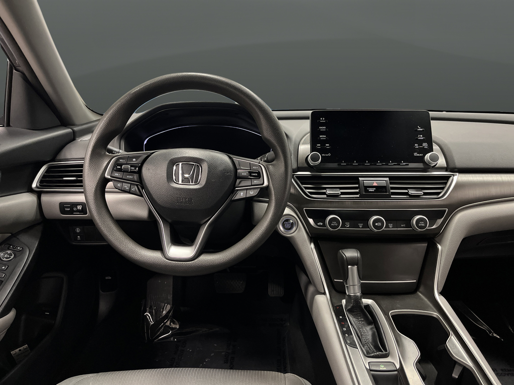 2019 Honda Accord LX 1.5T Image 17 of 34