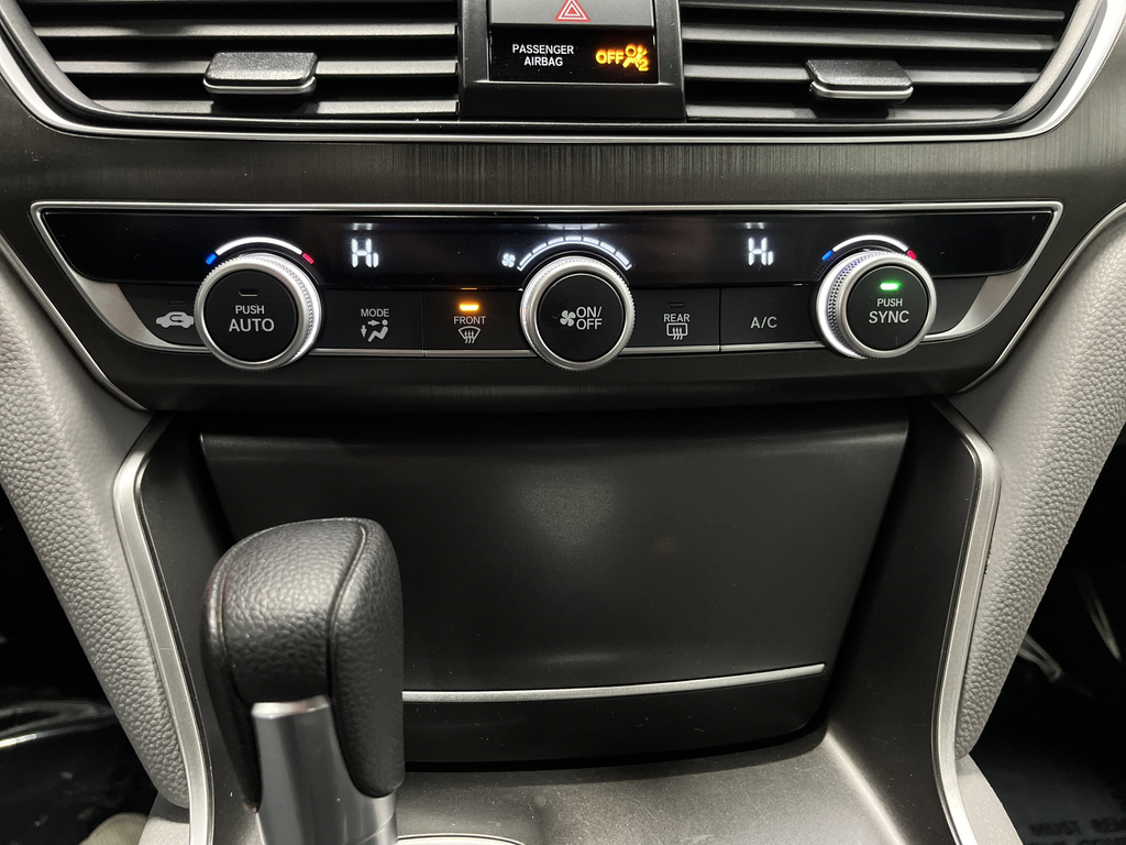 2019 Honda Accord LX 1.5T Image 27 of 34