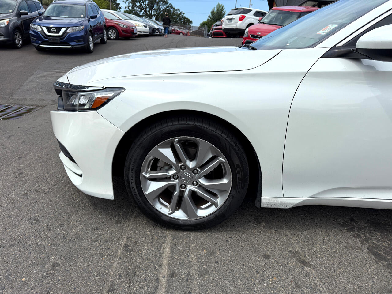 Vehicle image 8 of 34