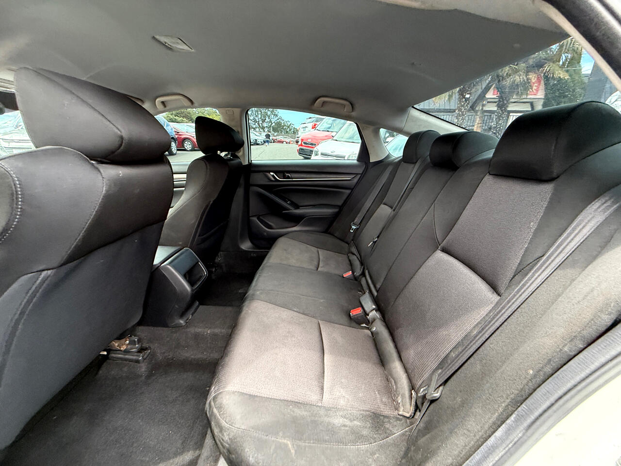 Vehicle image 9 of 34