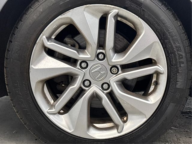 2019 Honda Accord LX 1.5T Image 10 of 38