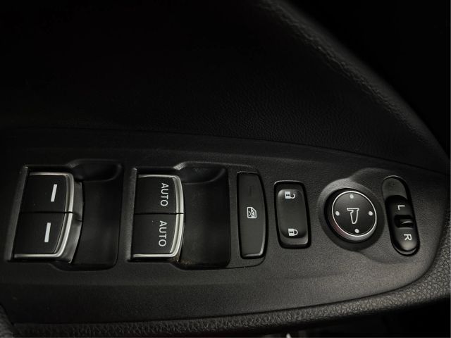 2019 Honda Accord LX 1.5T Image 29 of 38