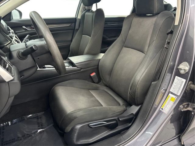 2019 Honda Accord LX 1.5T Image 12 of 38