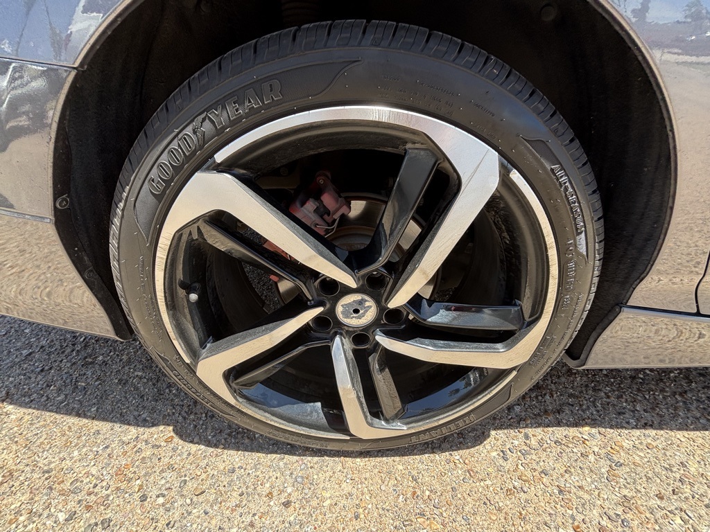 2019 Honda Accord Sport 1.5T Image 4 of 13