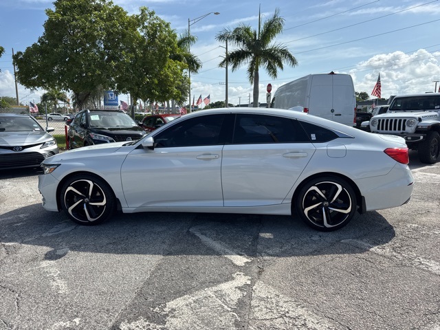 Vehicle image 8 of 36