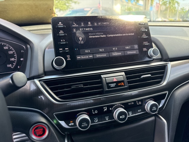Vehicle image 24 of 36