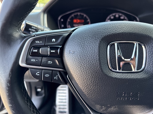 Vehicle image 20 of 36