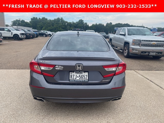 Vehicle image 6 of 22