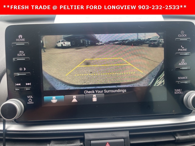 Vehicle image 15 of 22