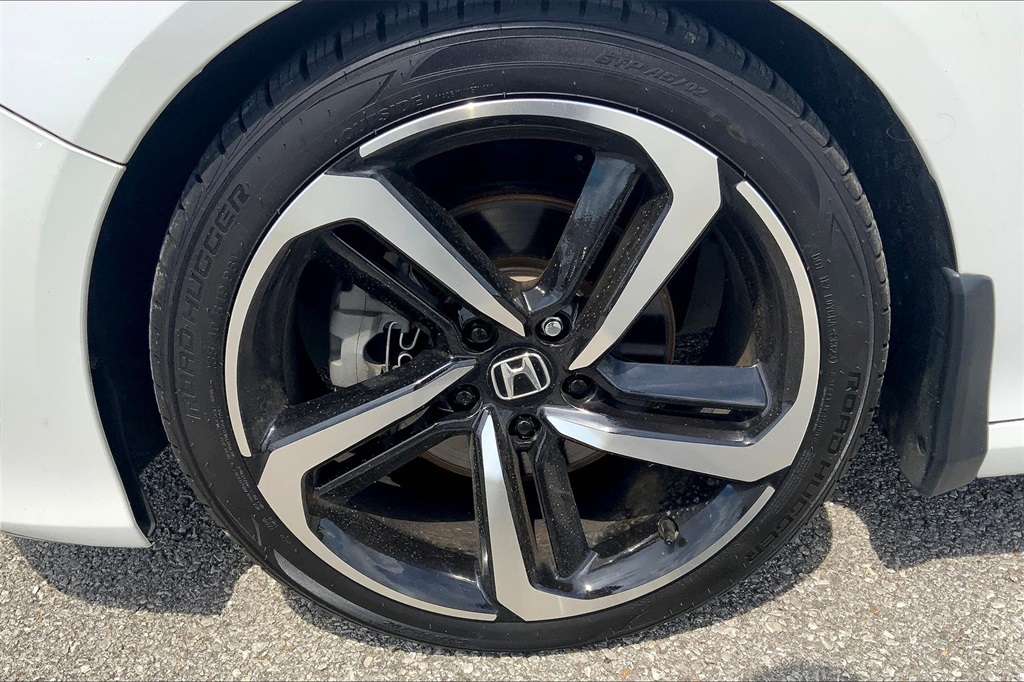 2019 Honda Accord Sport 1.5T Image 9 of 27
