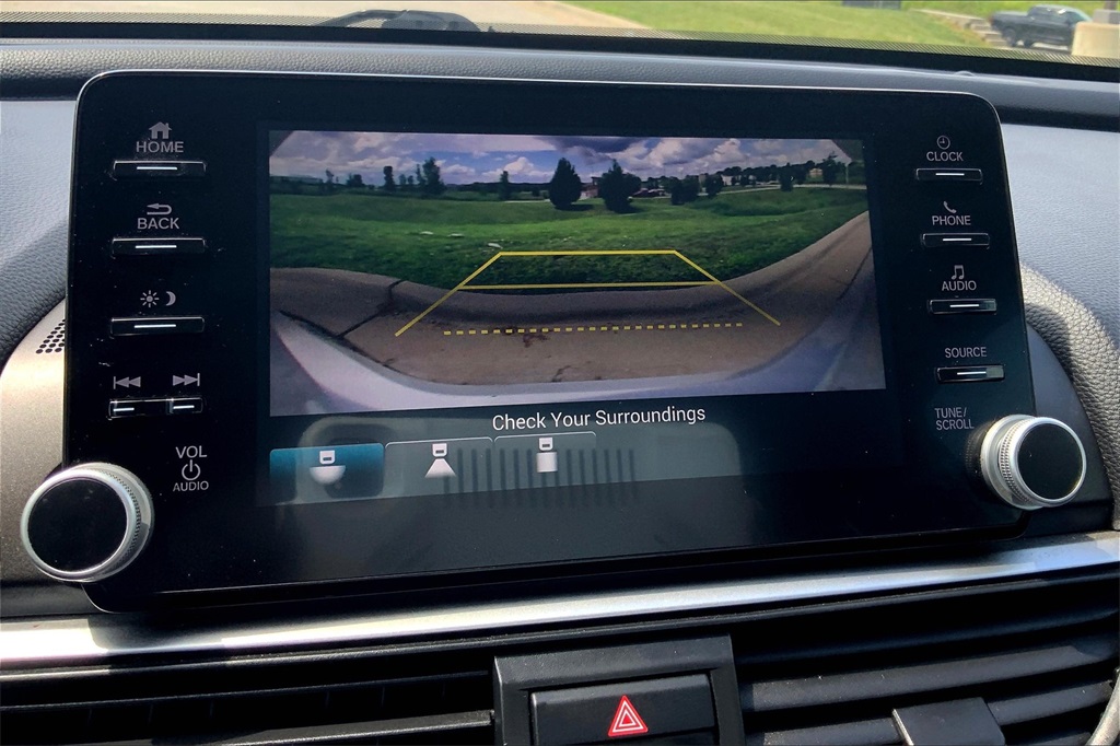 2019 Honda Accord Sport 1.5T Image 17 of 27